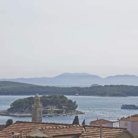 Sea View, Modern & Spacious Apartment Apartman *