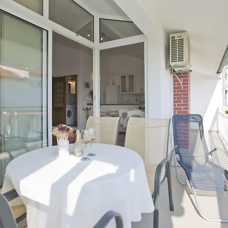 Apartman Sea View, Modern & Spacious Apartment *