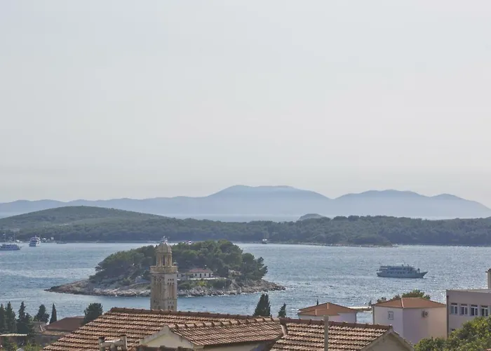 Sea View, Modern & Spacious Apartmán *