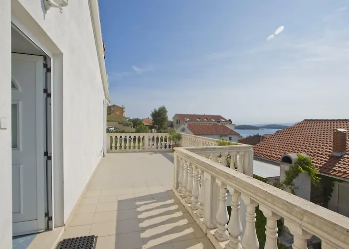 Apartmán Sea View, Modern & Spacious *